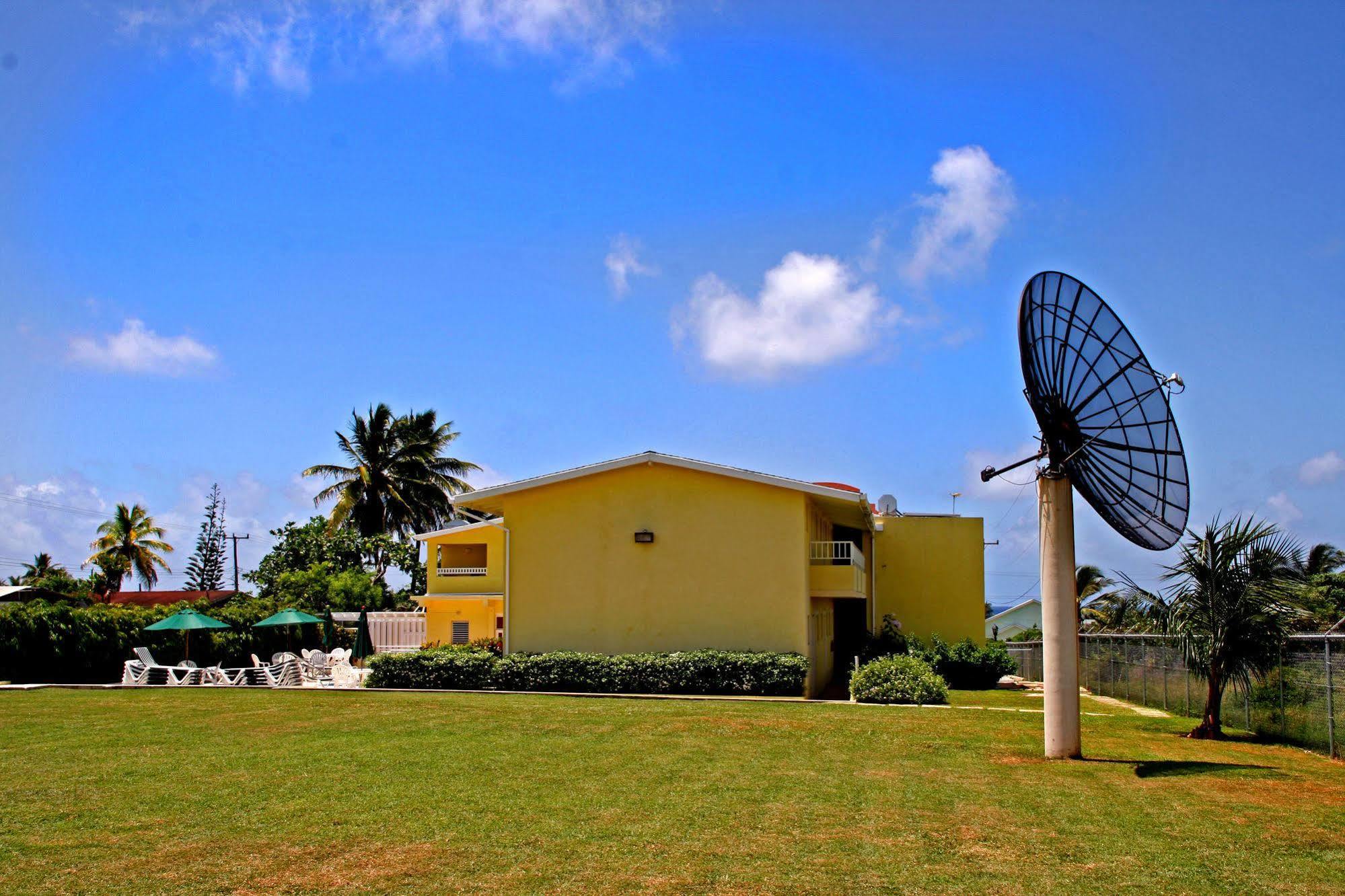 Tropical Winds Apartment Christ Church Exterior photo